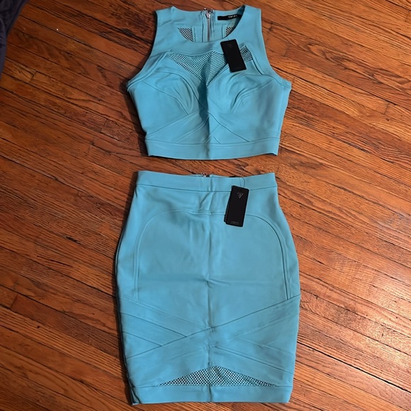 NWT Guess Mesh Top and Matching Skirt MEDIUM - Picture 3 of 8